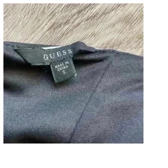 Guess, black/white striped, lined , halter top, size small, tank - Picture 7 of 8